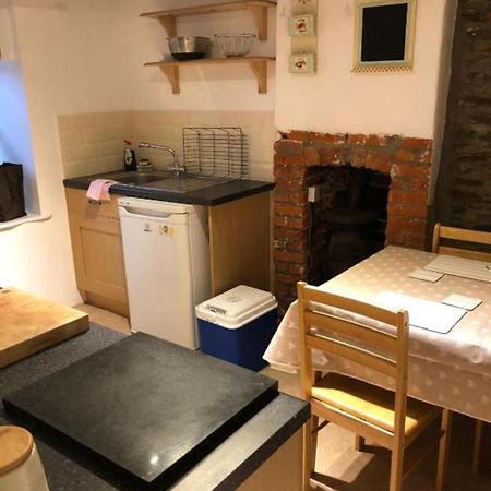 The Wheel House Hotel Мевагиси Стая снимка