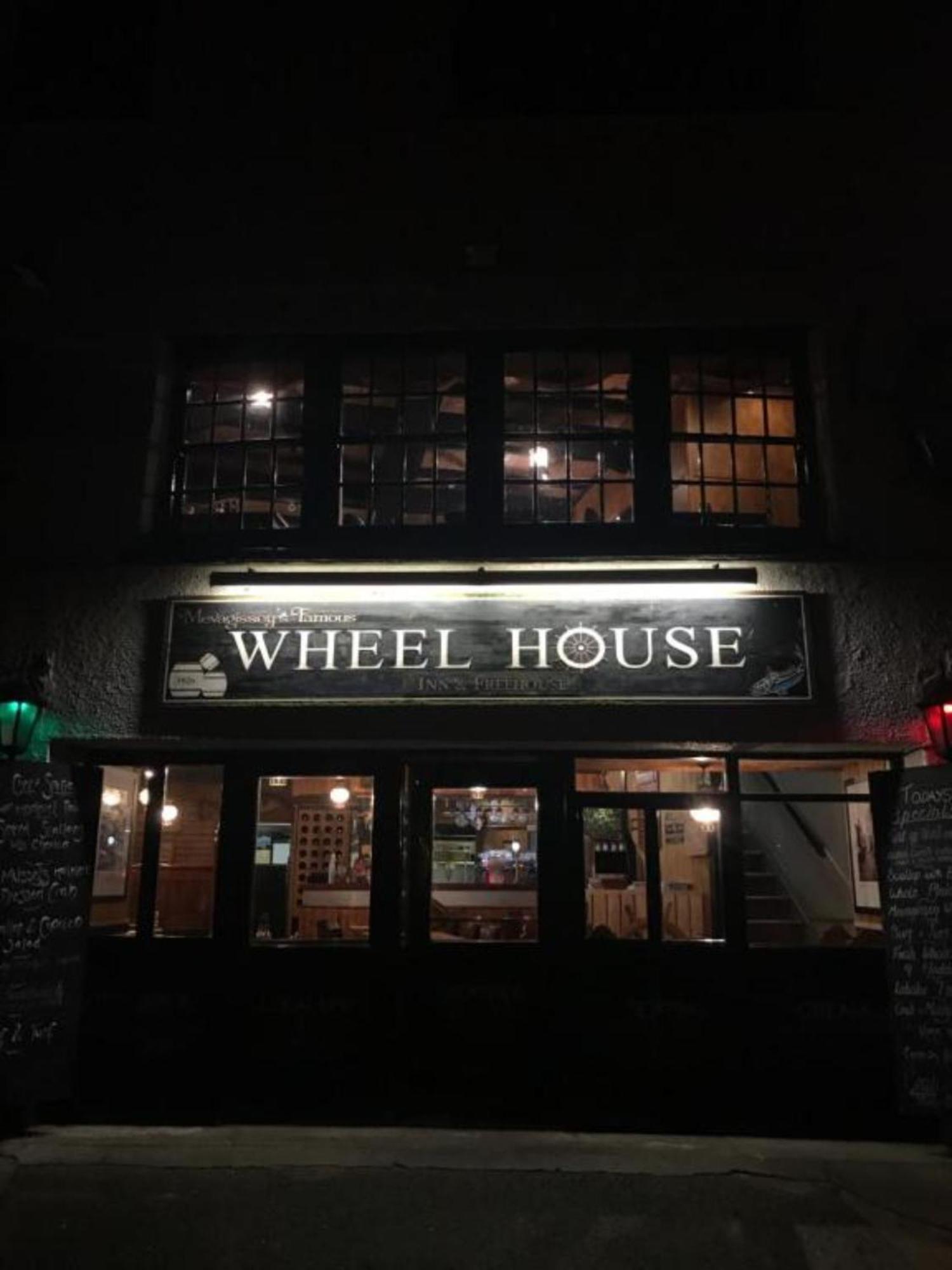 The Wheel House Hotel Мевагиси Екстериор снимка